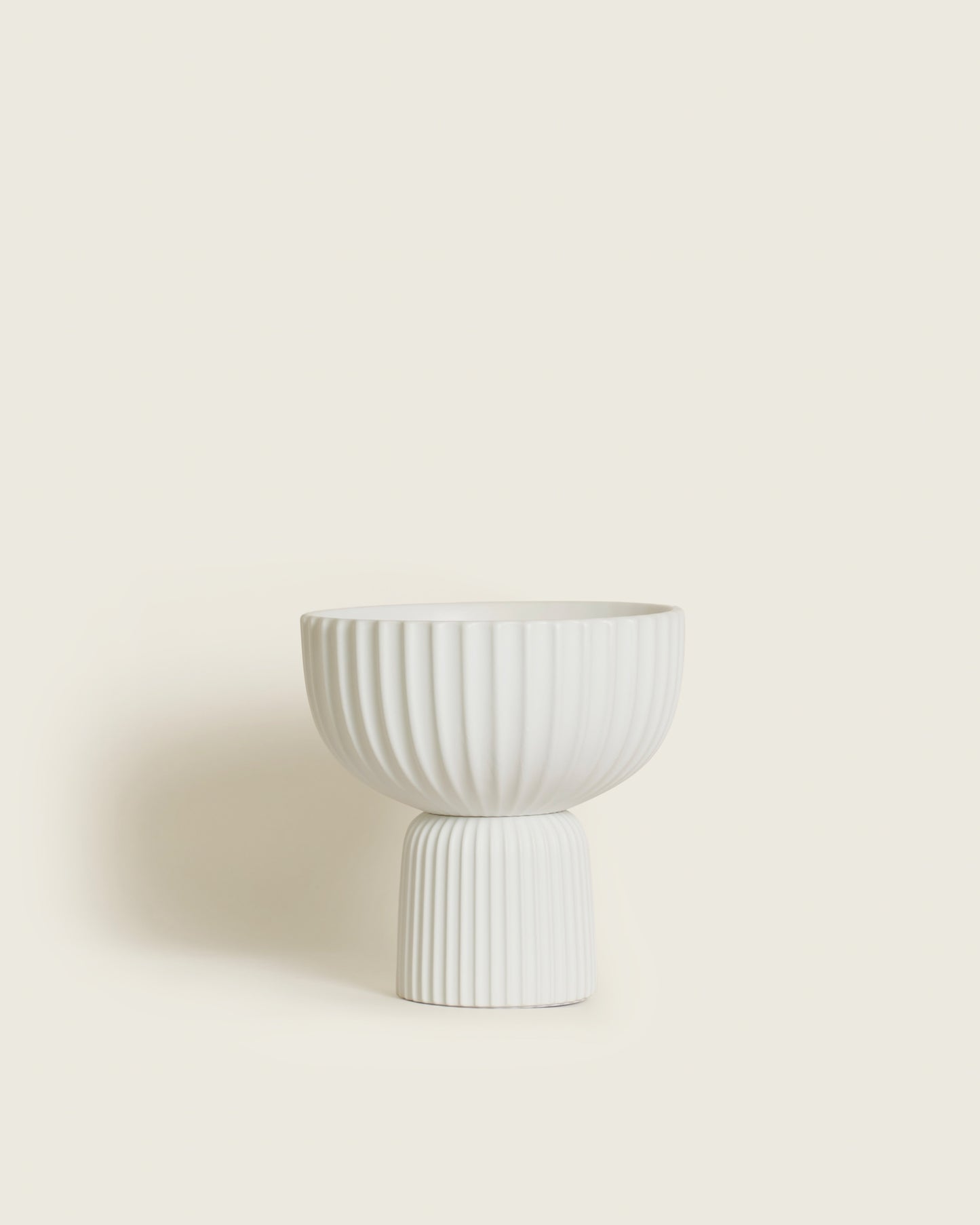 THE MODERN VASE WHITE