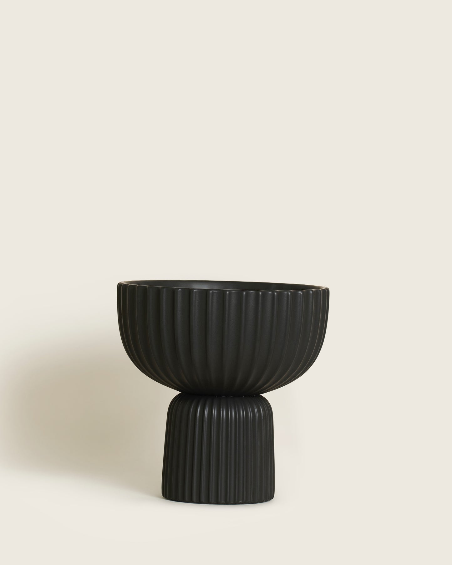 THE MODERN VASE BLACK