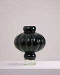 OBSIDIAN IN BLACK