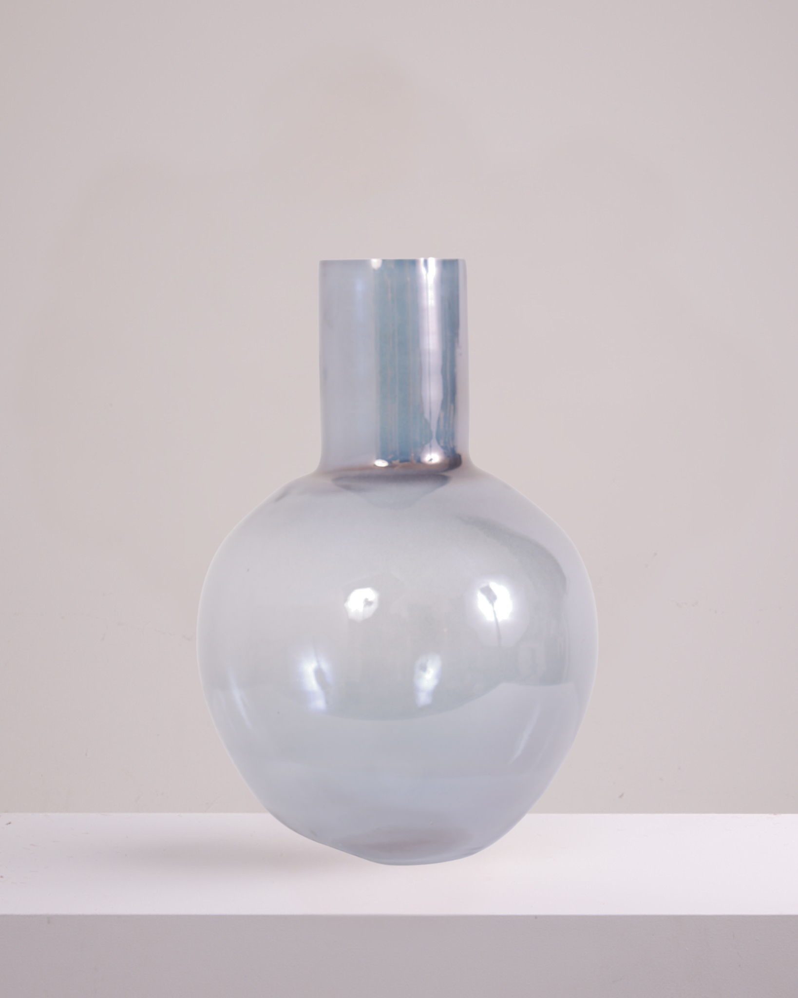 ORB IN SMOKED GLASS