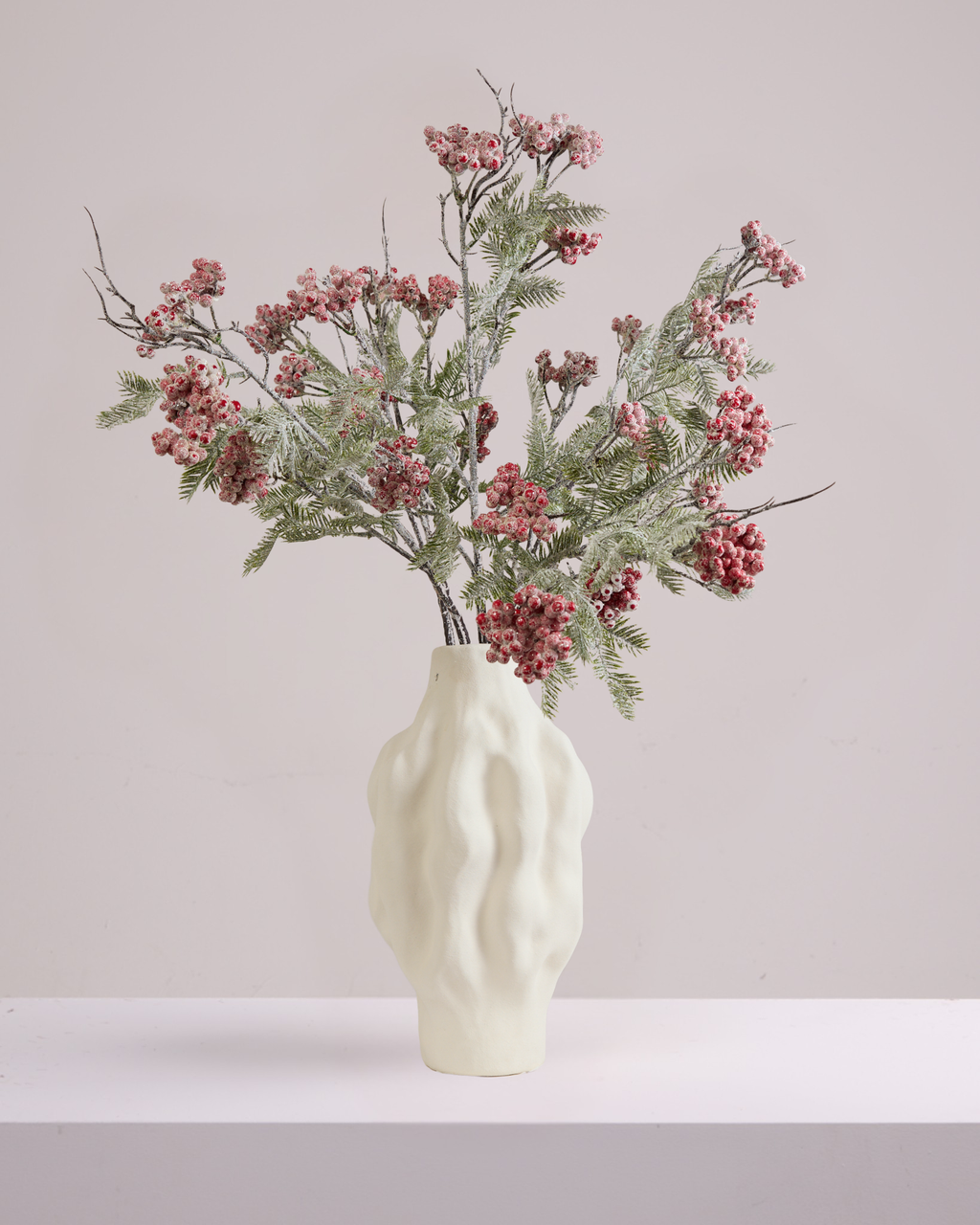 FROSTED FESTIVE BERRY SPRAY