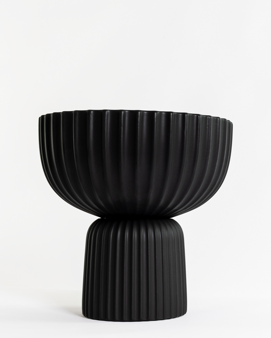 THE MODERN VASE BLACK