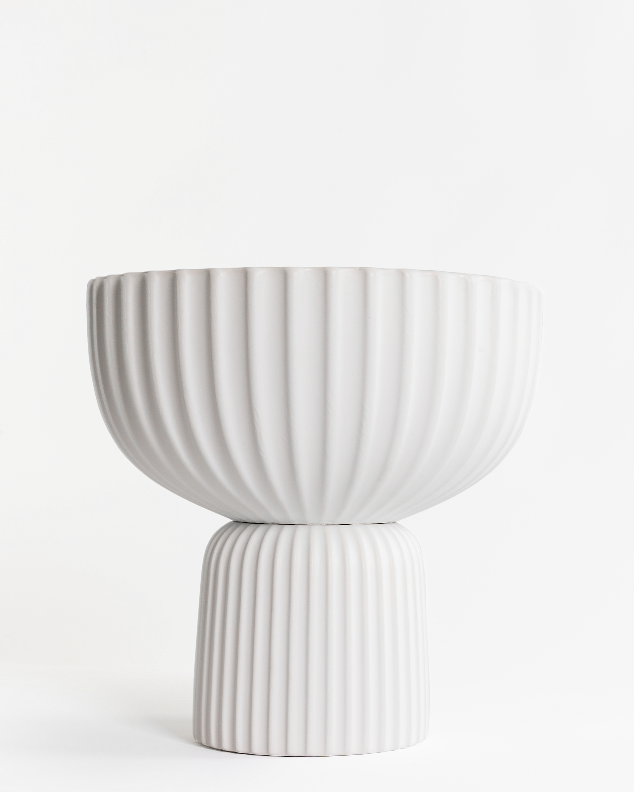 THE MODERN VASE WHITE