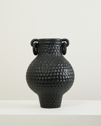 BODACIOUS VASE IN BLACK