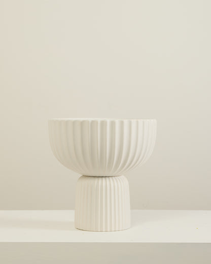 THE MODERN VASE WHITE